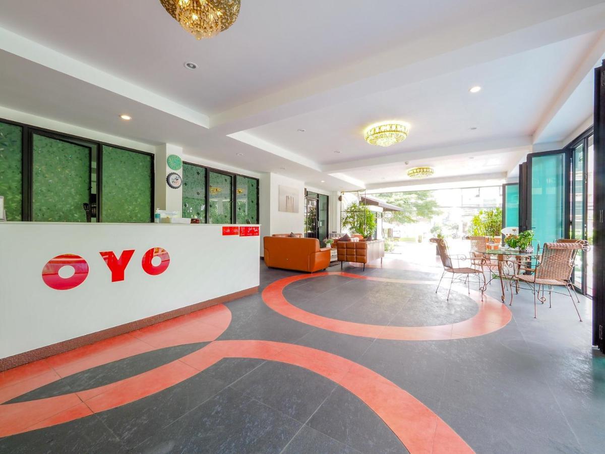 Oyo 75367 Ud Pattaya Hotel Bang Lamung Bagian luar foto