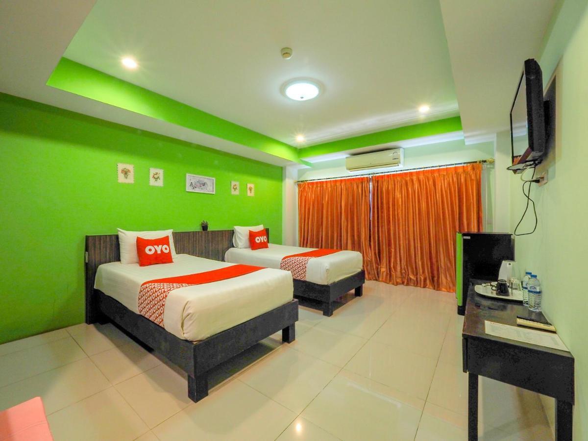 Oyo 75367 Ud Pattaya Hotel Bang Lamung Bagian luar foto