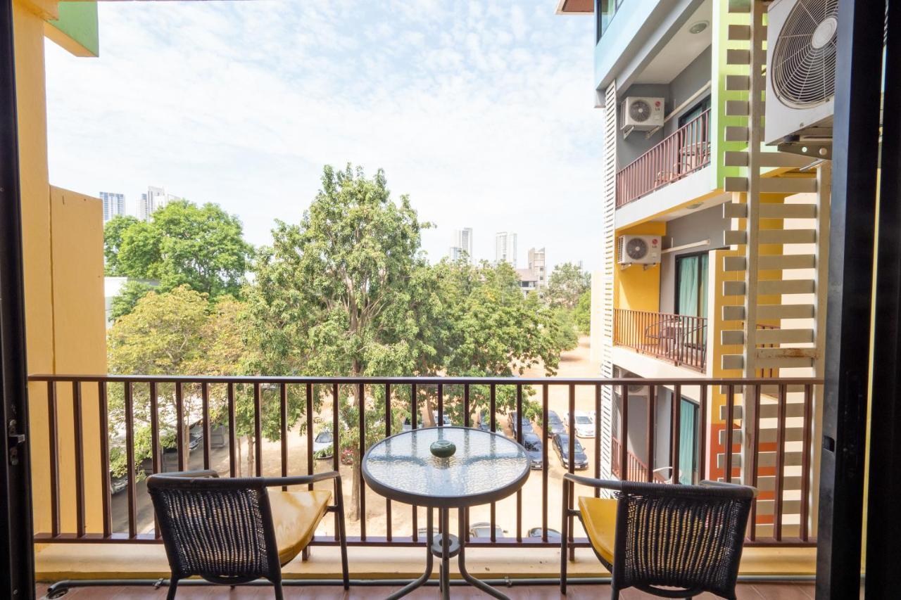 Oyo 75367 Ud Pattaya Hotel Bang Lamung Bagian luar foto