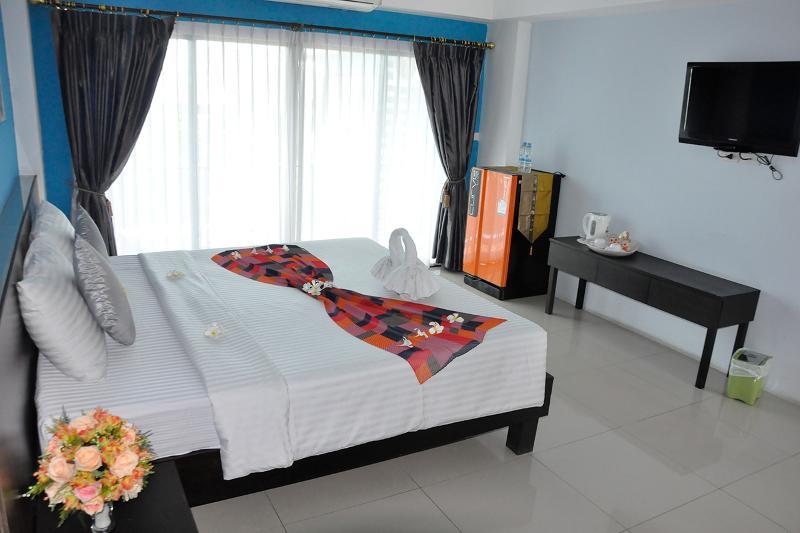 Oyo 75367 Ud Pattaya Hotel Bang Lamung Bagian luar foto
