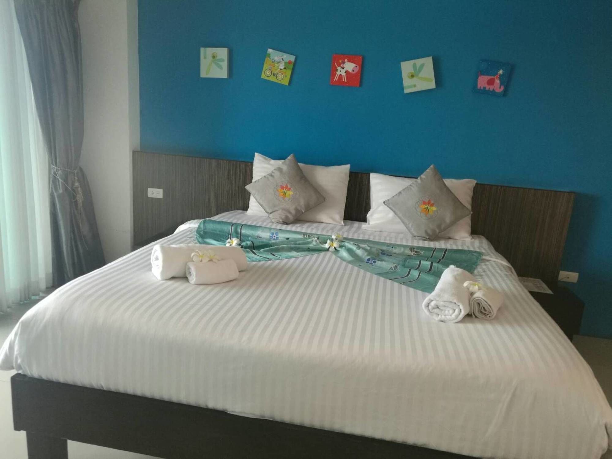 Oyo 75367 Ud Pattaya Hotel Bang Lamung Bagian luar foto