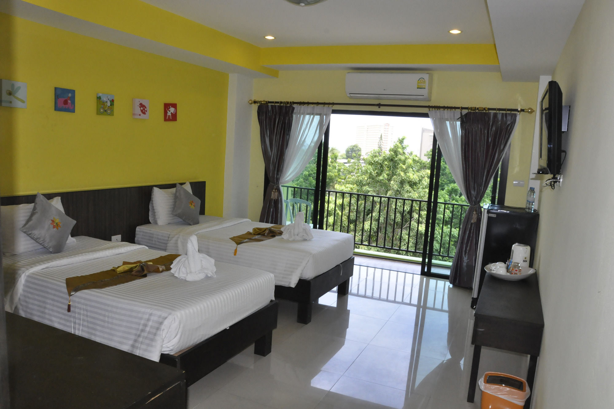 Oyo 75367 Ud Pattaya Hotel Bang Lamung Bagian luar foto