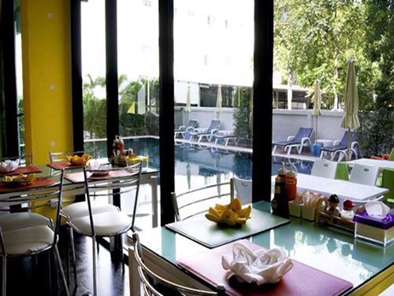 Oyo 75367 Ud Pattaya Hotel Bang Lamung Bagian luar foto