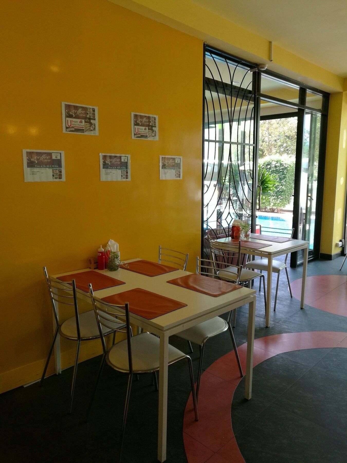 Oyo 75367 Ud Pattaya Hotel Bang Lamung Bagian luar foto